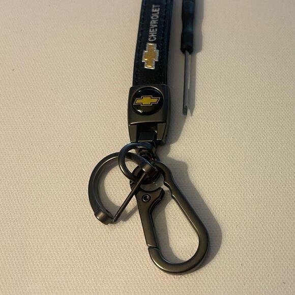 Chevrolet Key Fob Keychain in Black Leather NWT - Picture 3 of 4